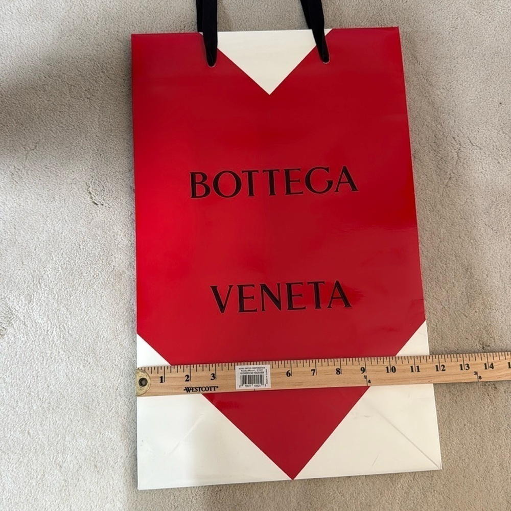 Bottega Veneta Red & White Shopping Bag with Black Handles - Picture 3 of 5
